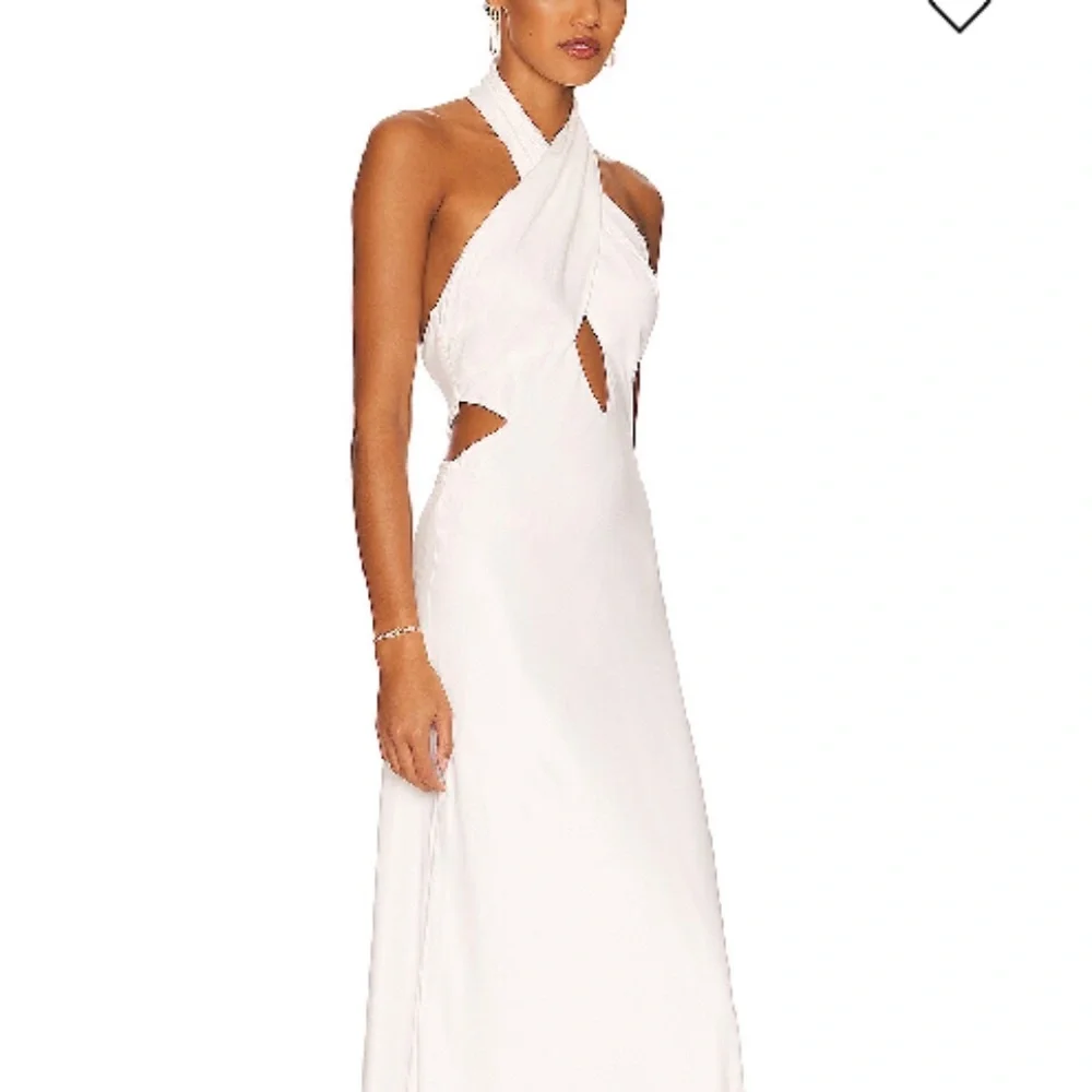 Bardot Wyn Satin Halter Dress in orchid white - Picture 4 of 16